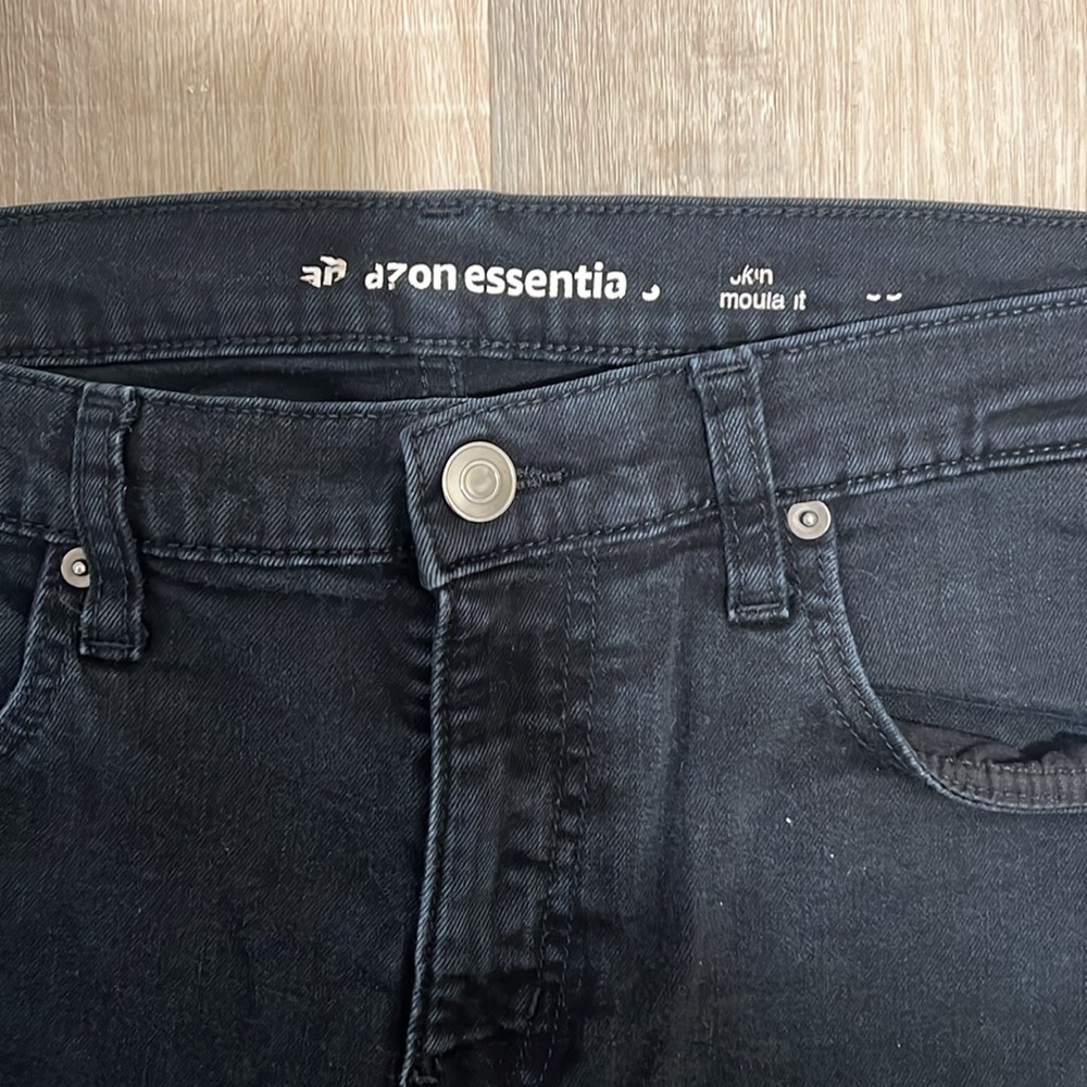 Black Jean - Picture 2 of 3
